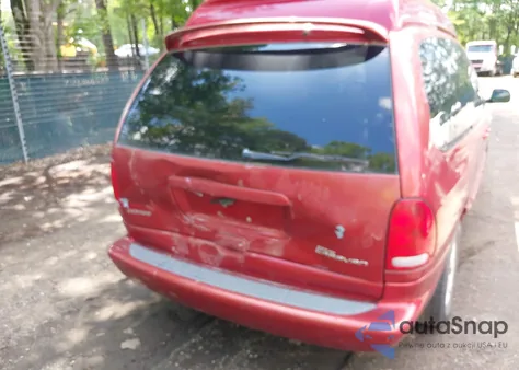 2000 Dodge Grand Caravan Sport из США, поврежденный, VIN 1B4GT44L4YB570744